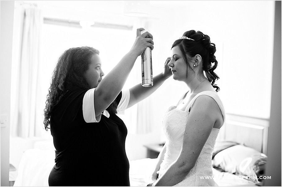 Bride getting ready wedding photographs 07