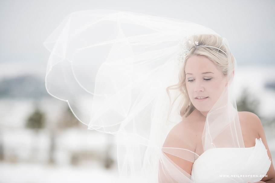 Bride in the snow 02