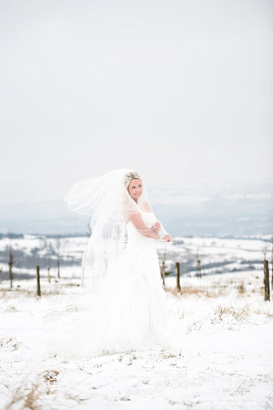 Bride in the snow 03