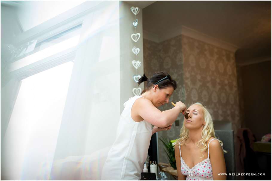 Bride getting ready before wedding 08