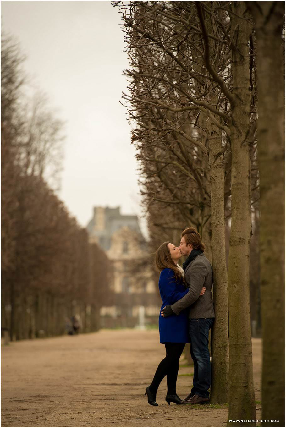 Engagement shoot in Paris 09