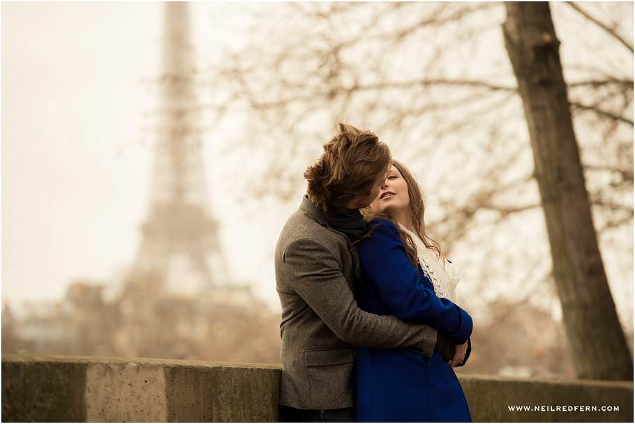 Engagement shoot in Paris 12