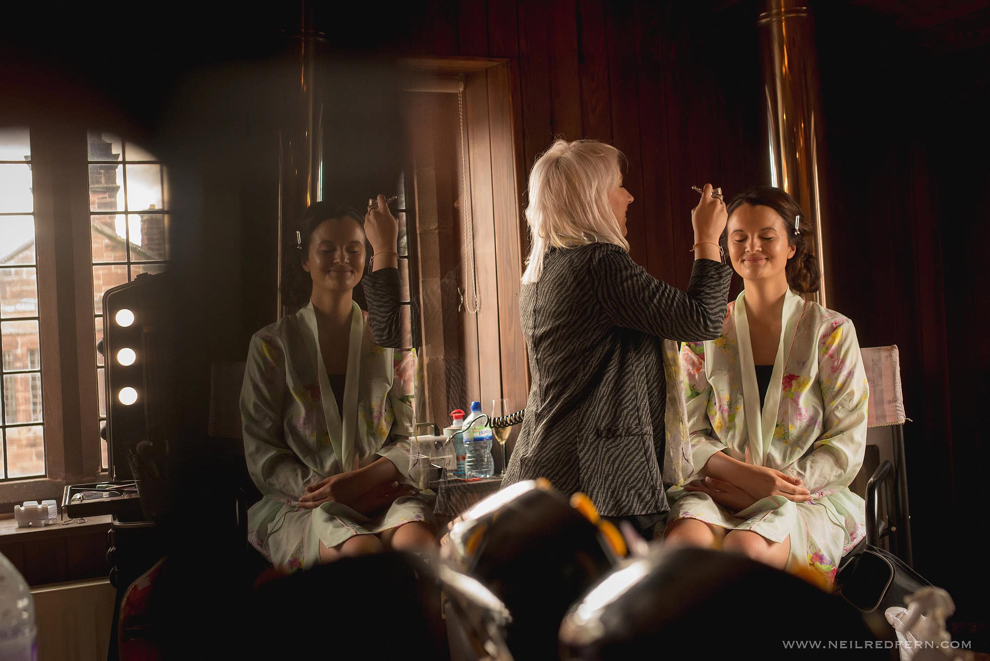 Thornton Manor wedding photography - Carolyn & Simon 2 Thornton Manor wedding_0004