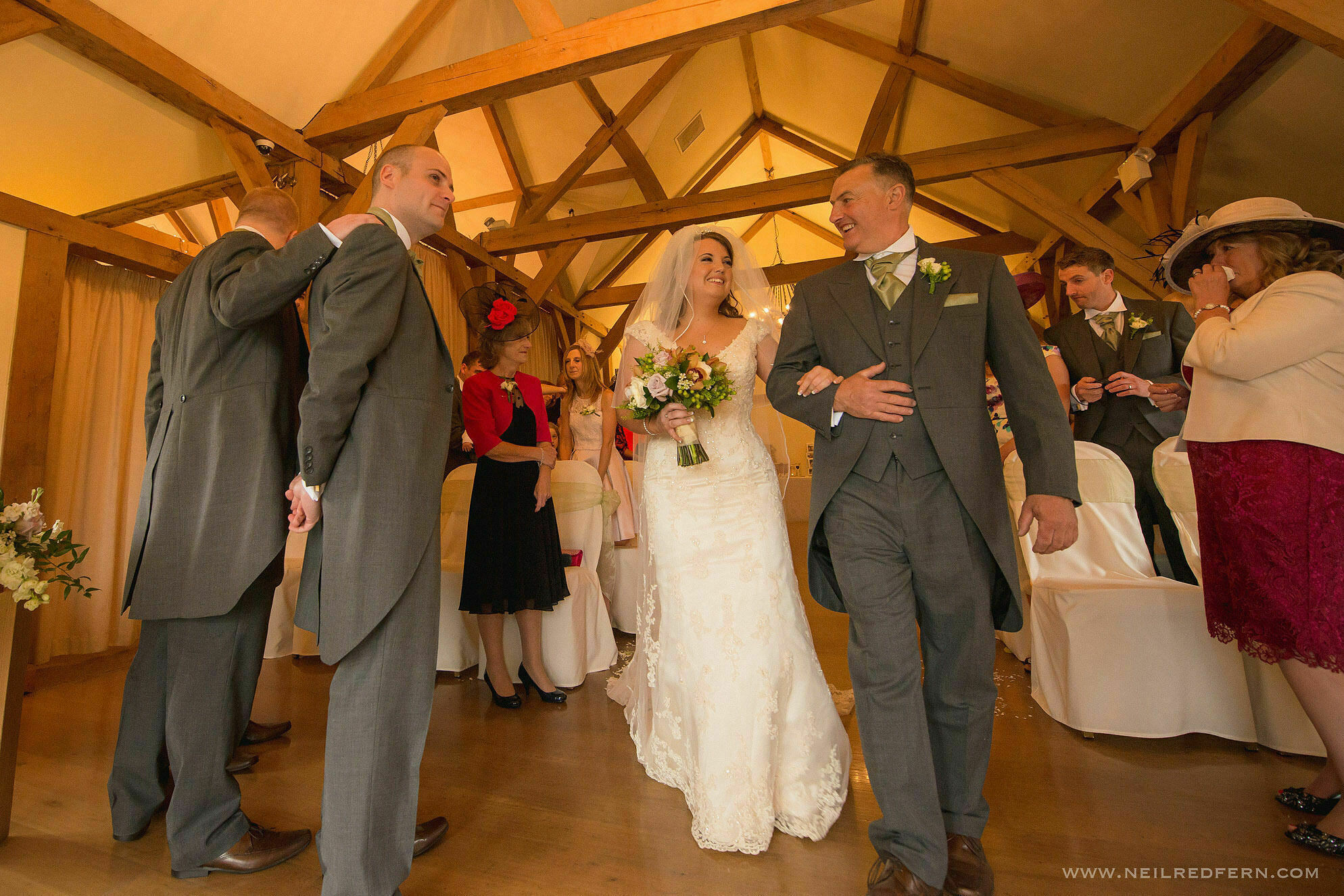 wedding photograph at Sandhole Oak Barn 24