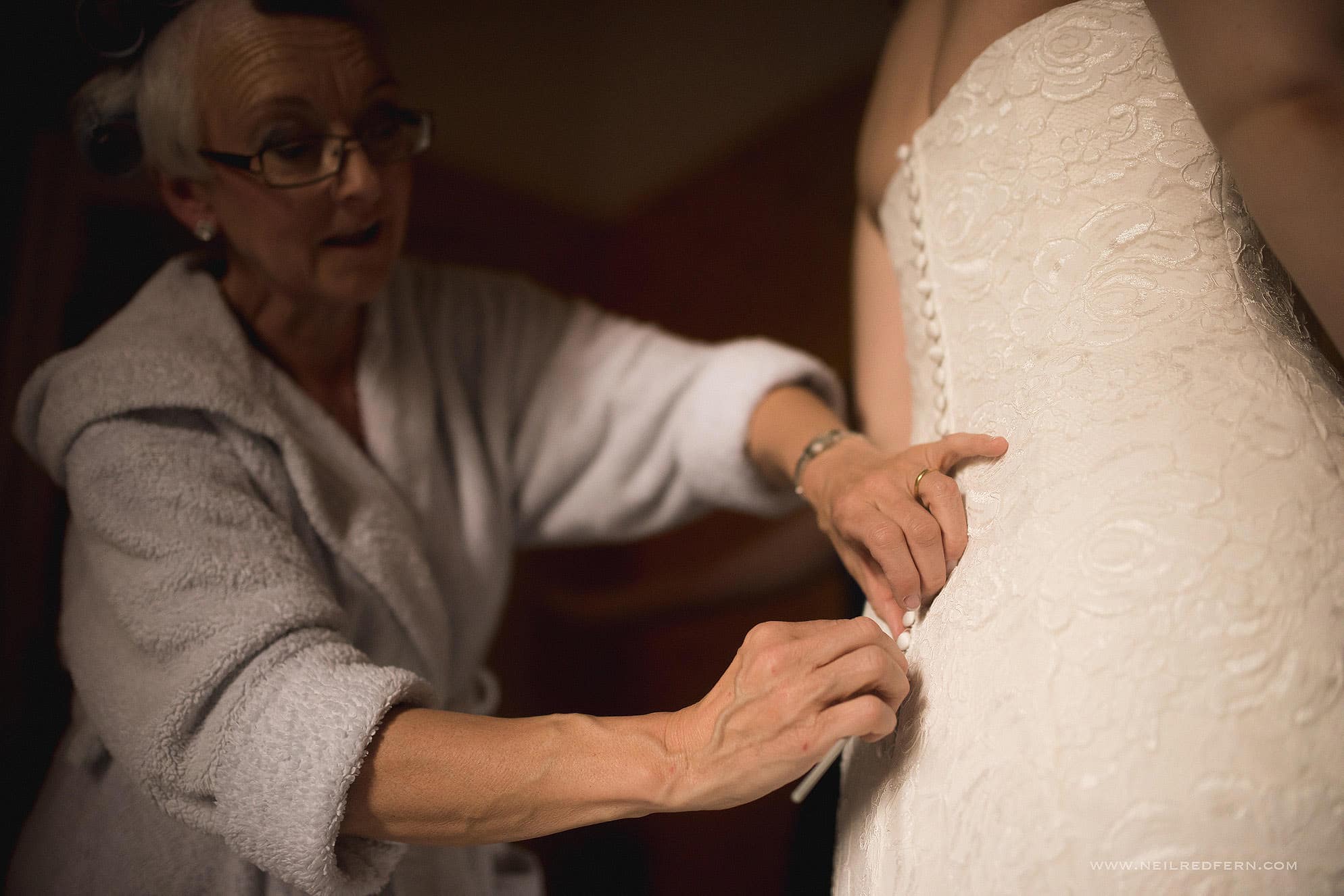 Singleton Lodge wedding photography - Jen & Adam 9 wedding morning photographs 08