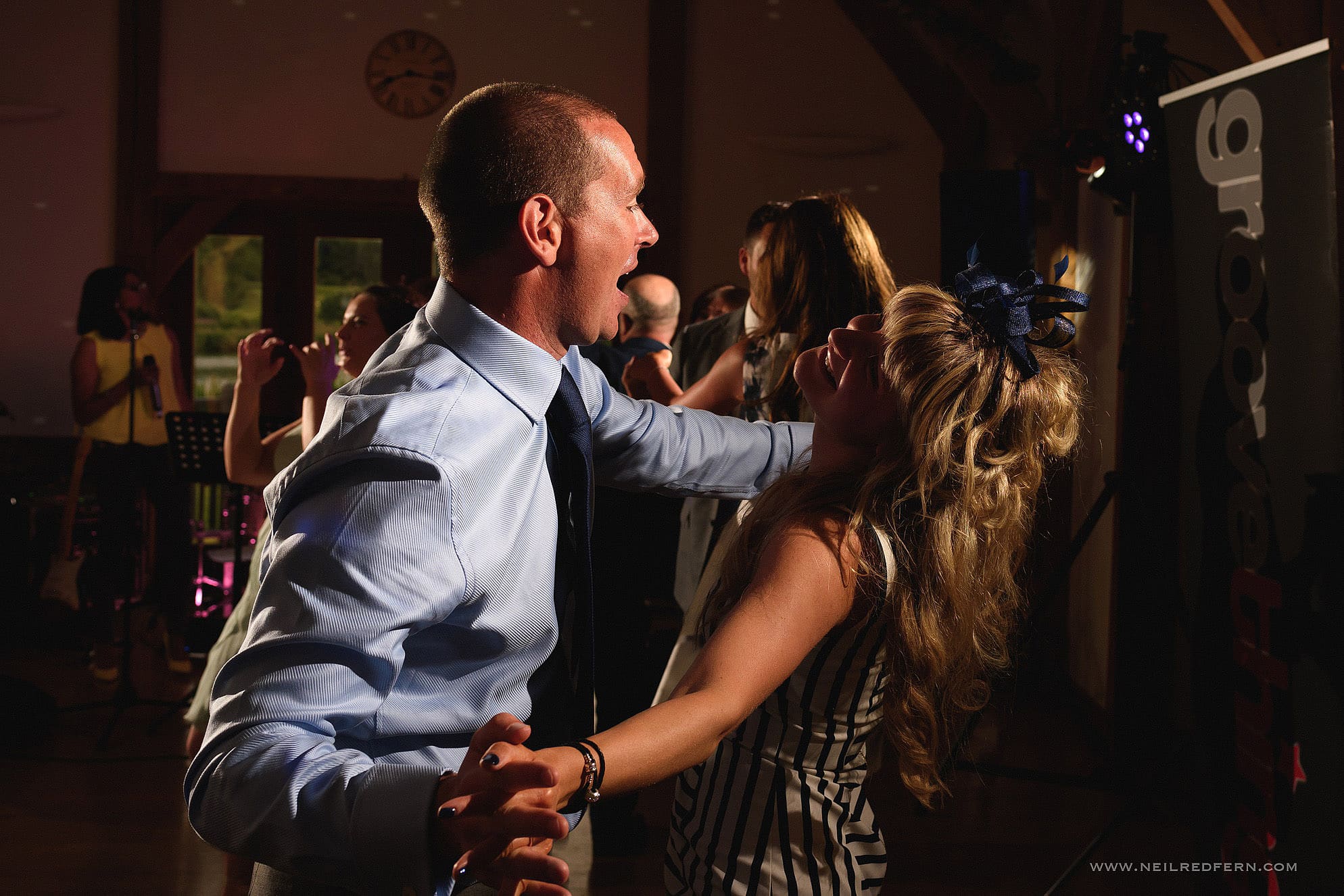 sandhole oak barn wedding photographer 52