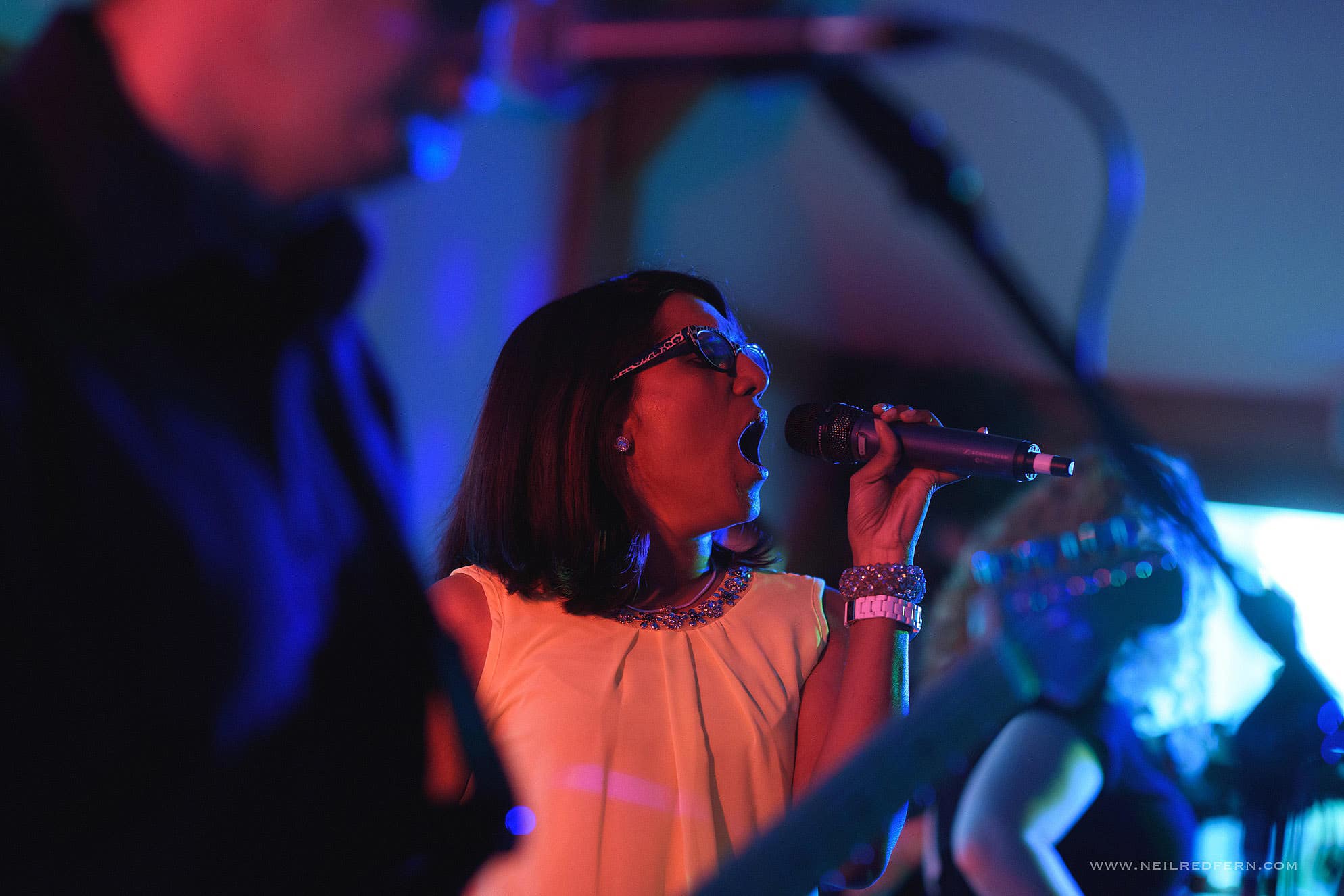 sandhole oak barn wedding photographer 57