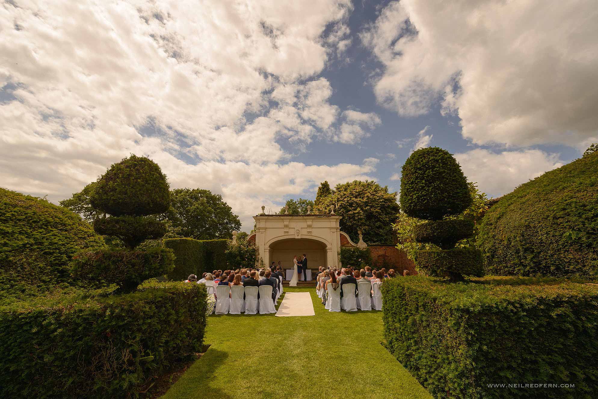 outdoor-wedding-ceremony-in-cheshire-5