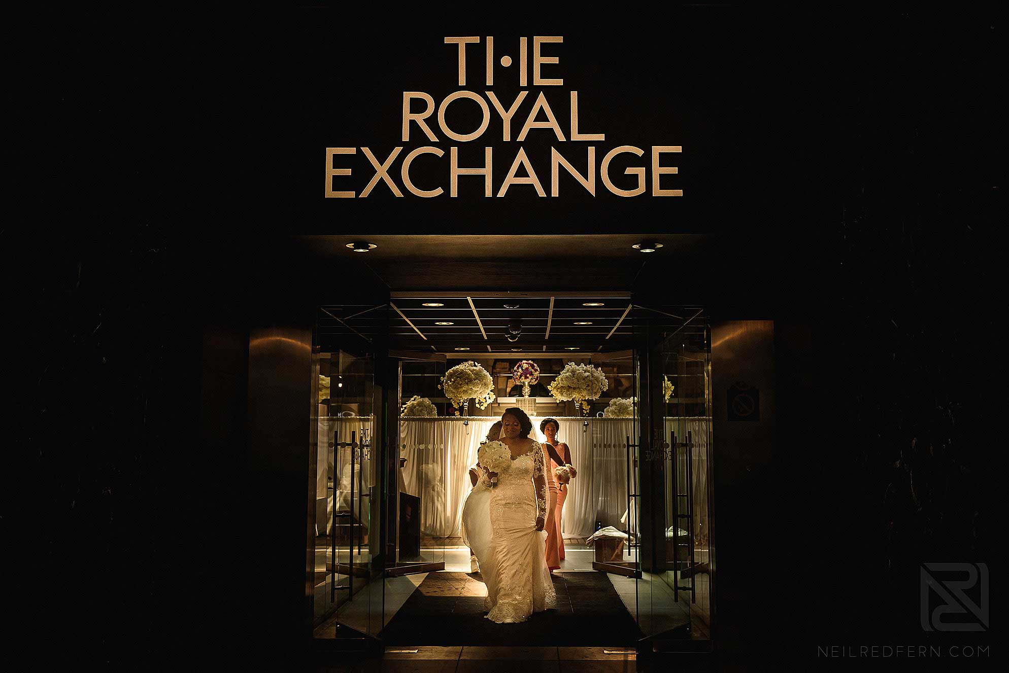 bride leaving The Royal Exchange London