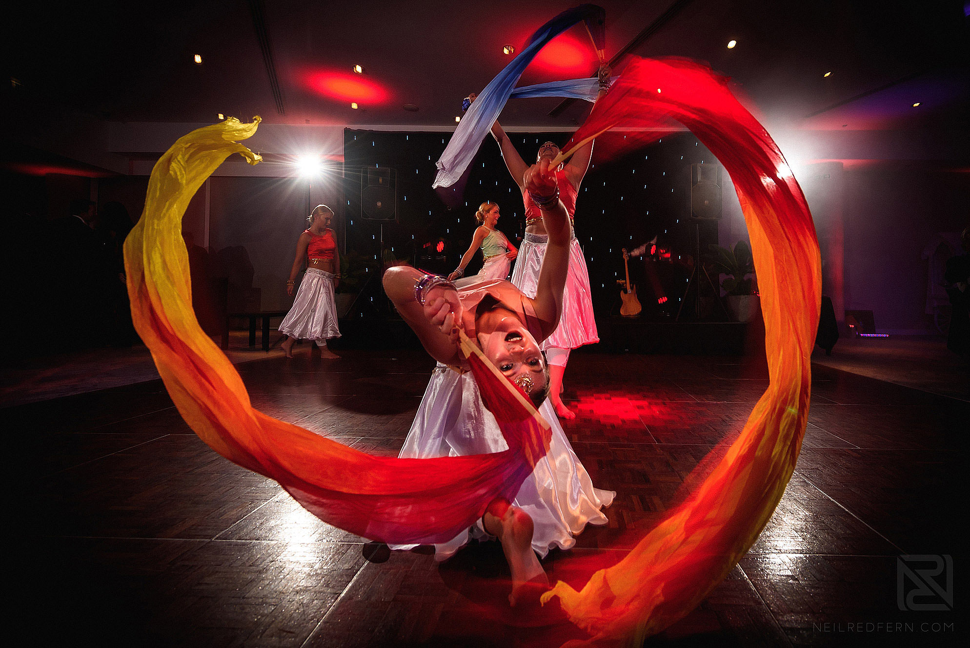 amazing bollywood dancers at wedding