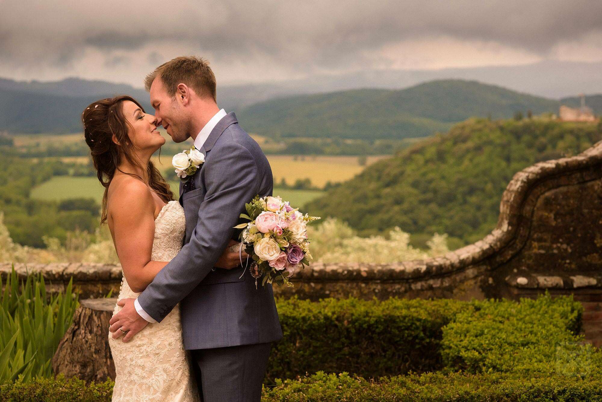 bride and groom photograph in Tuscany