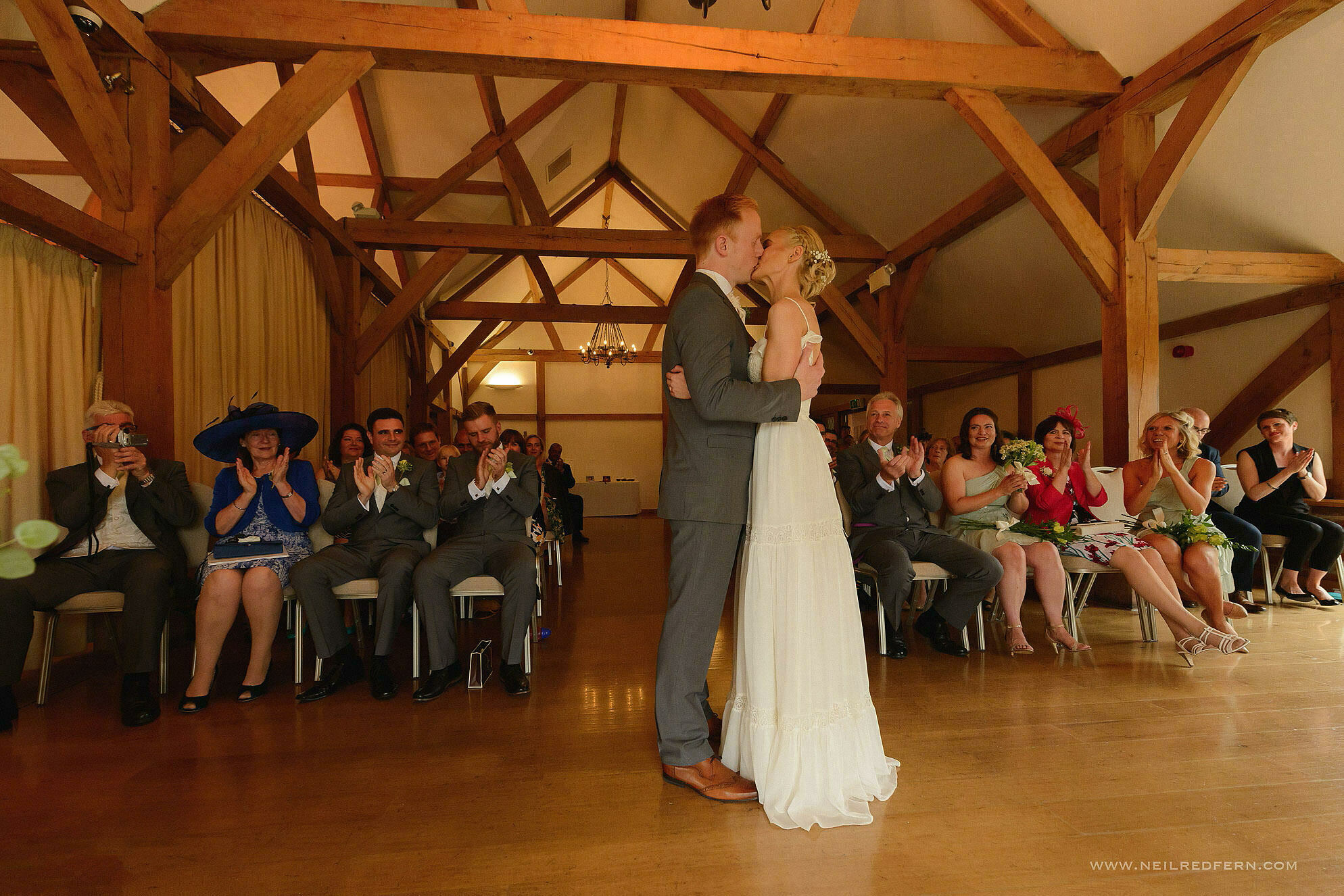 sandhole oak barn wedding photographer 17