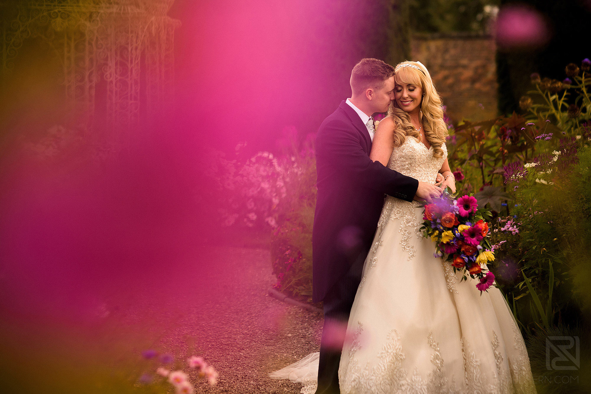 Best of 2017 96 Best wedding photographs of 2017 098
