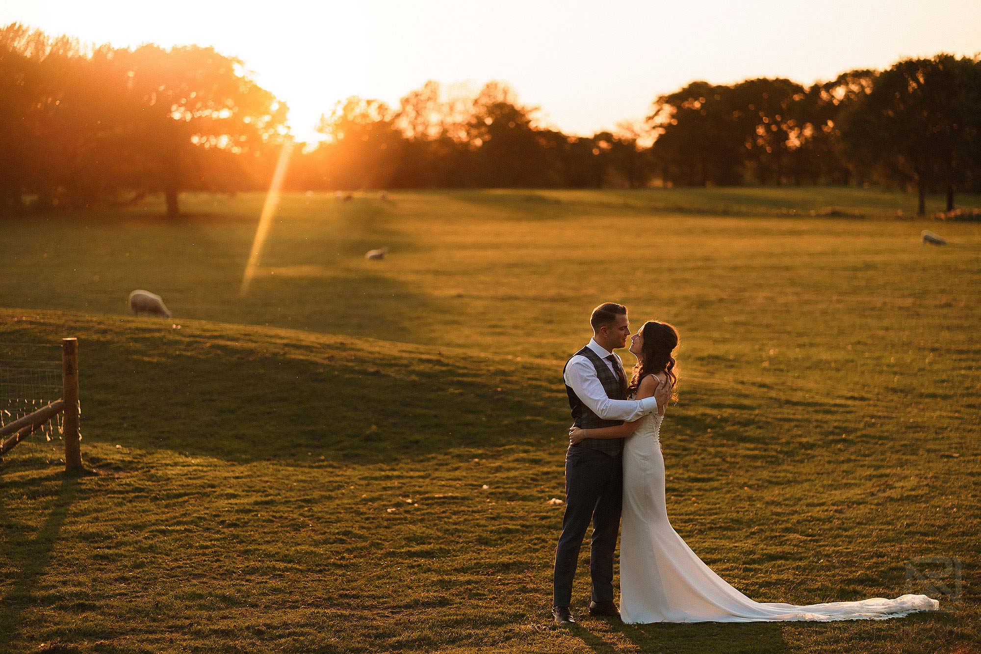 sunset photograph at Merrydale Manor wedding