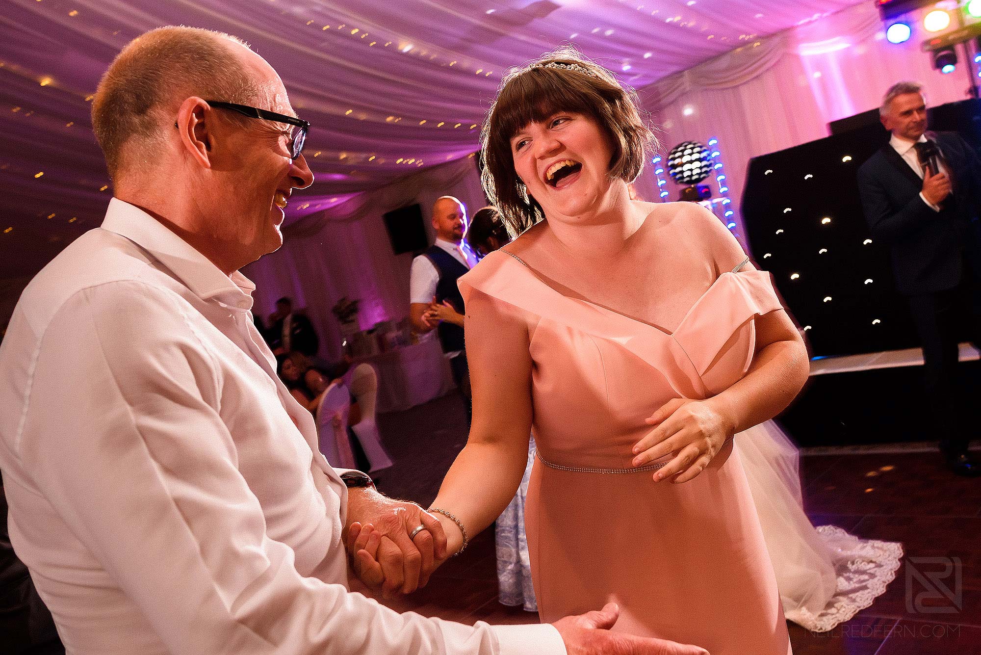 wedding guests dancing